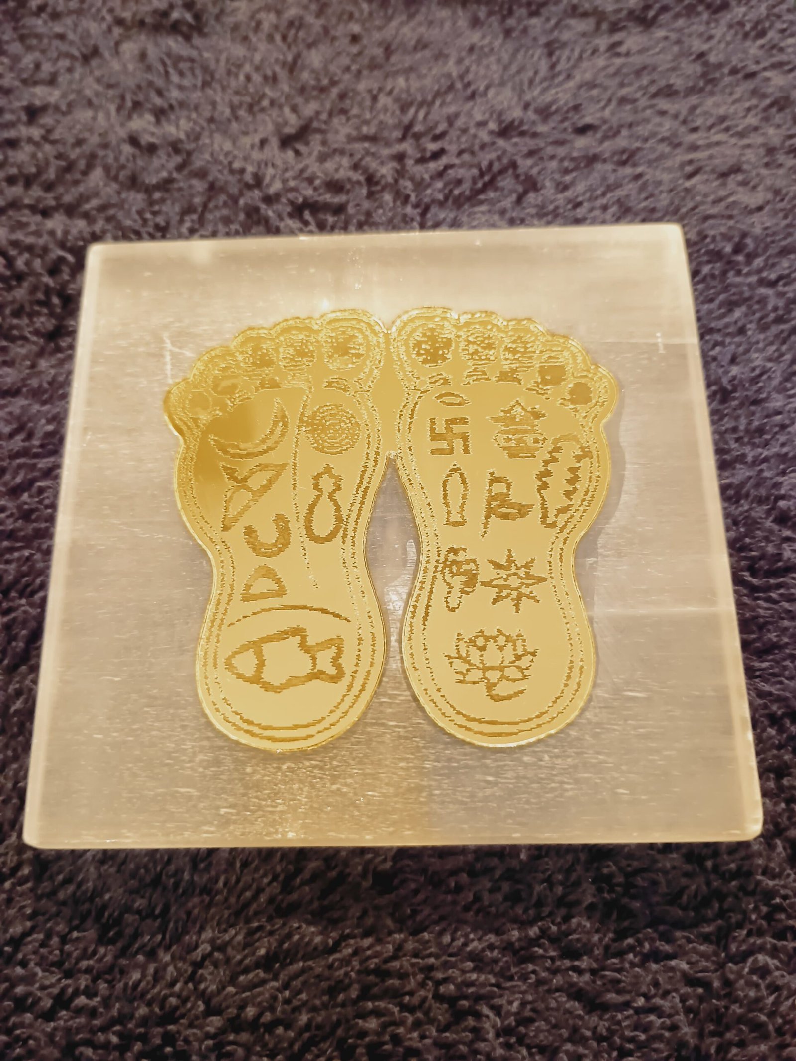 Divine Charan Paduka Selenite Plate - Image 2